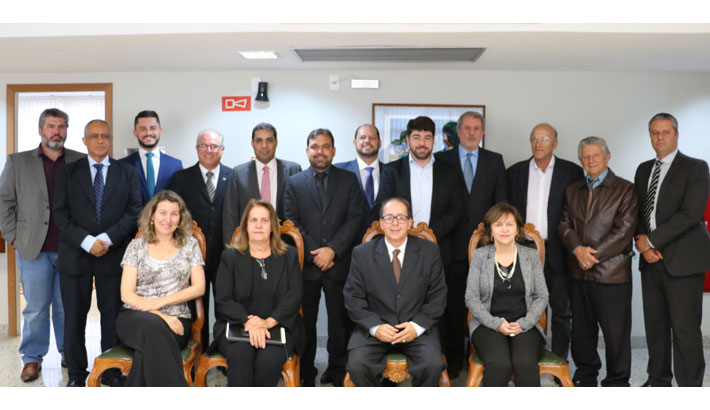 Diretores da OAB/MG e autoridades apresentam demandas de Araguari ao presidente do TRT3