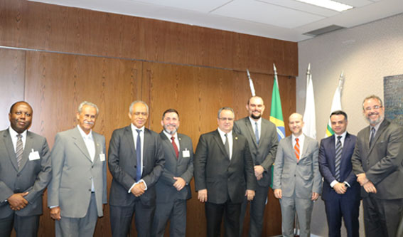 Autoridades da OAB Minas e da comarca de Iturama vão ao TJMG apresentar demandas