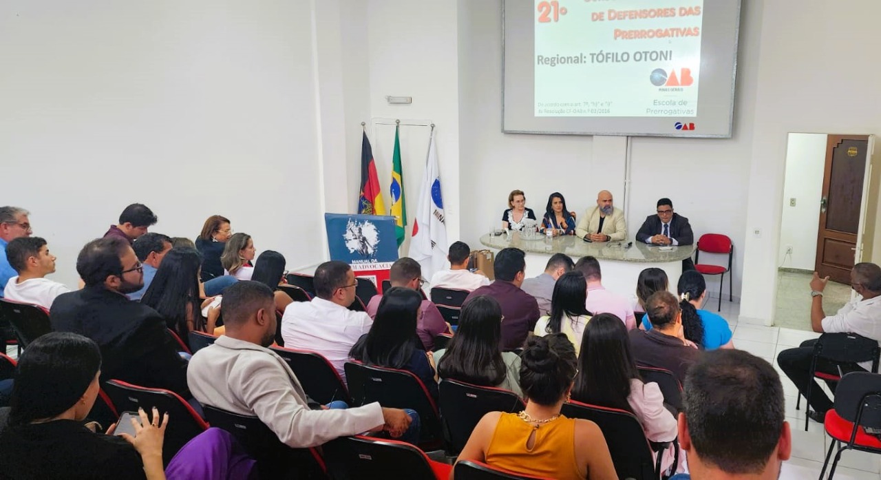 Subseção de Teófilo Otoni recebe curso de defensores de prerrogativas